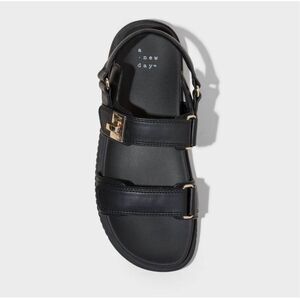 A New Day Women’s 9 Jonie Footbed Sandals Black Faux Leather Chunky